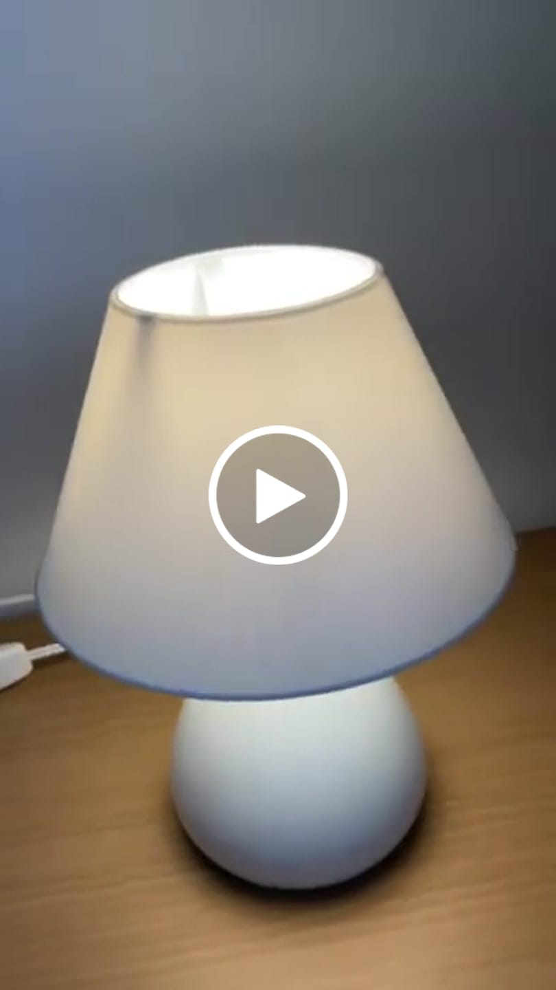 Customer video review of Abajur de Mesa Gota em Cêramica Para Quarto