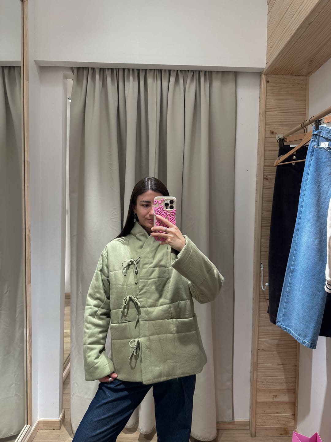 Customer photo review of Chaqueta Acolchada Cintas Pistacho