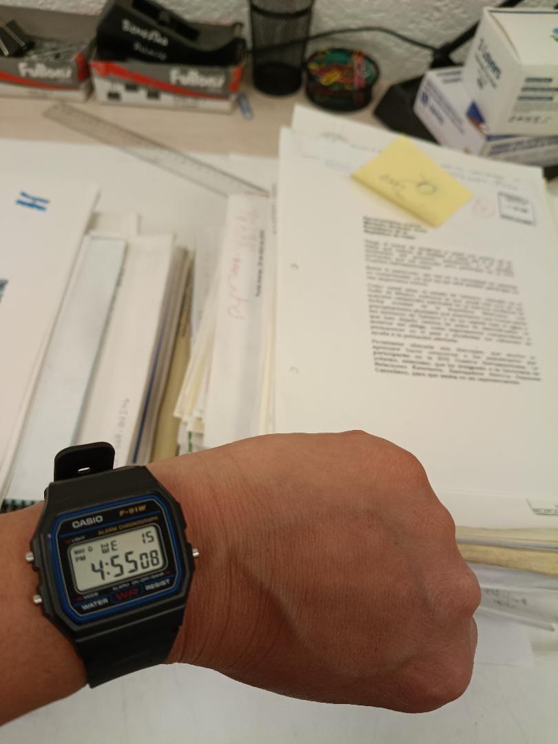 Customer photo review of Reloj Casio Vintage F-91W-1DG Clásico Líneas Azules