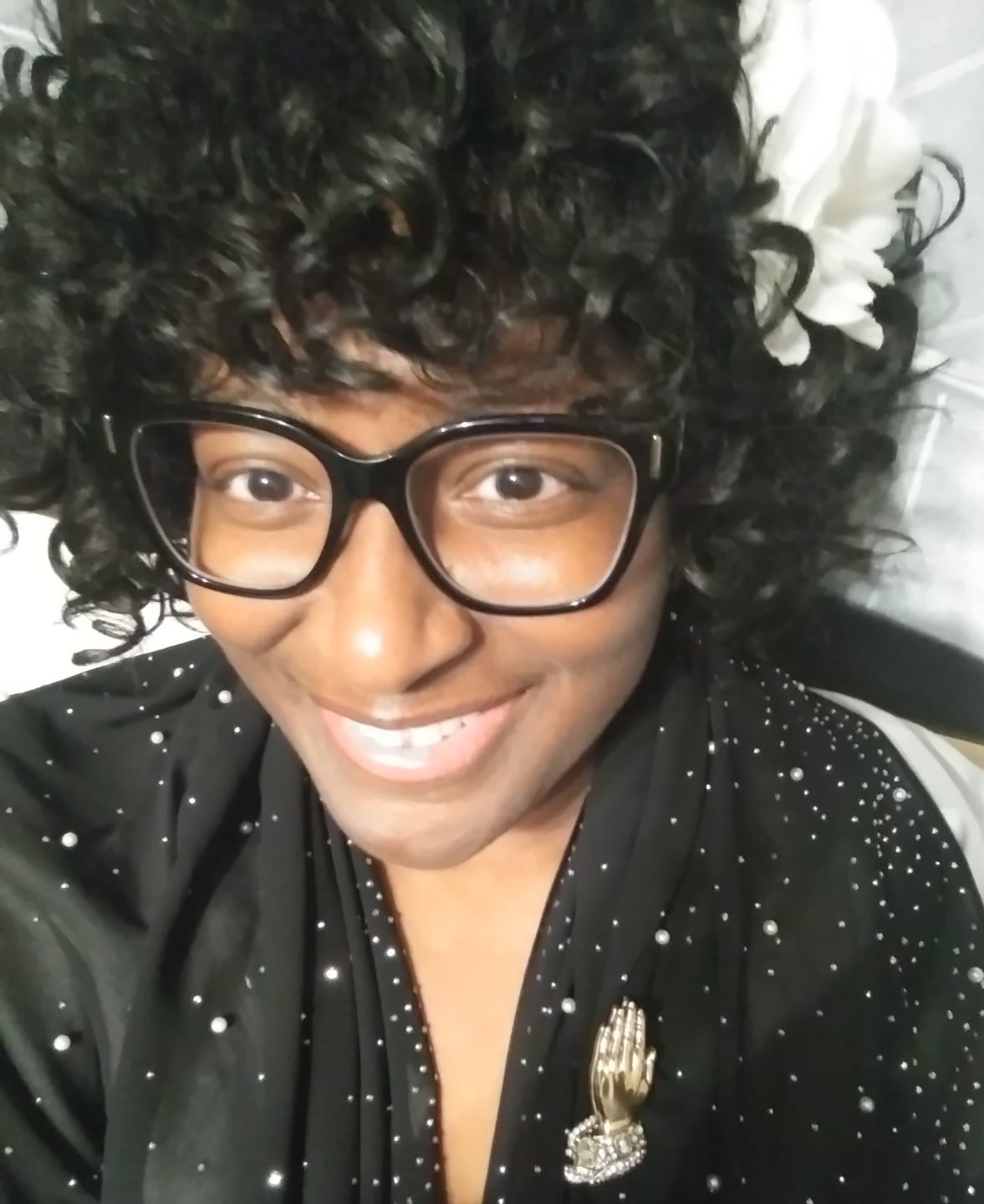 Customer photo review of HEIDI DAUS® “A Sparkling Prayer” Crystal Hands Statement Pin