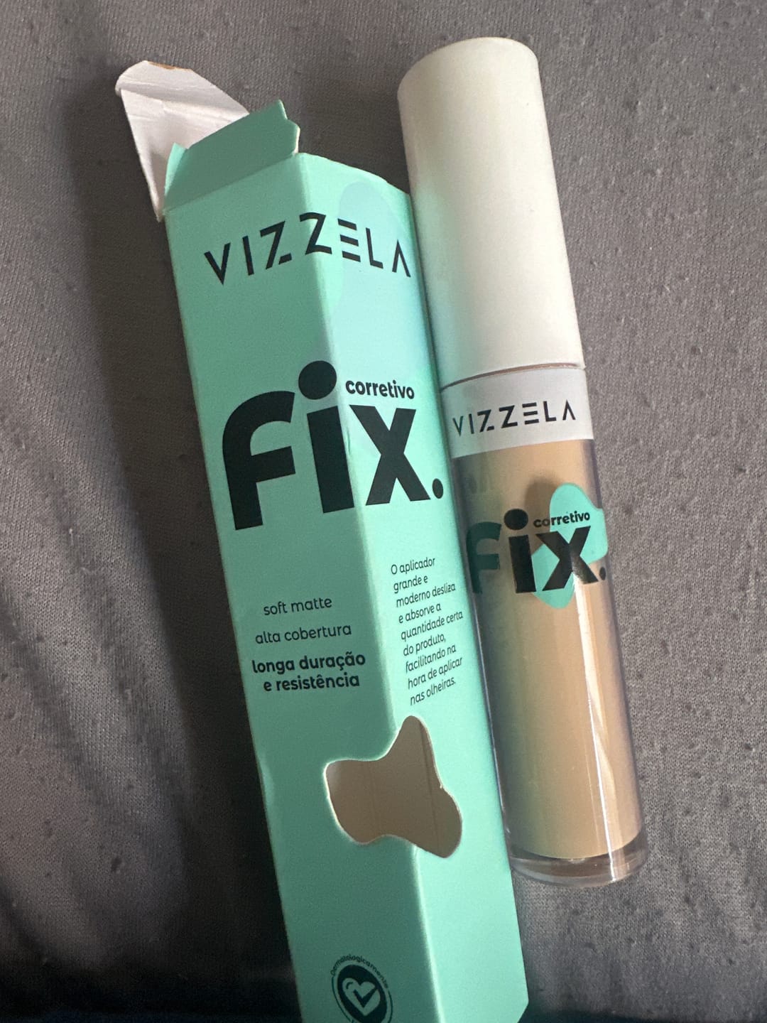 Customer photo review of Corretivo Líquido FIX - Vizzela