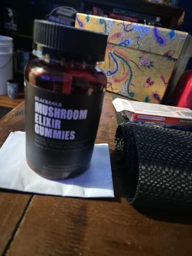 Customer photo review of Mushroom Elixir Gummies