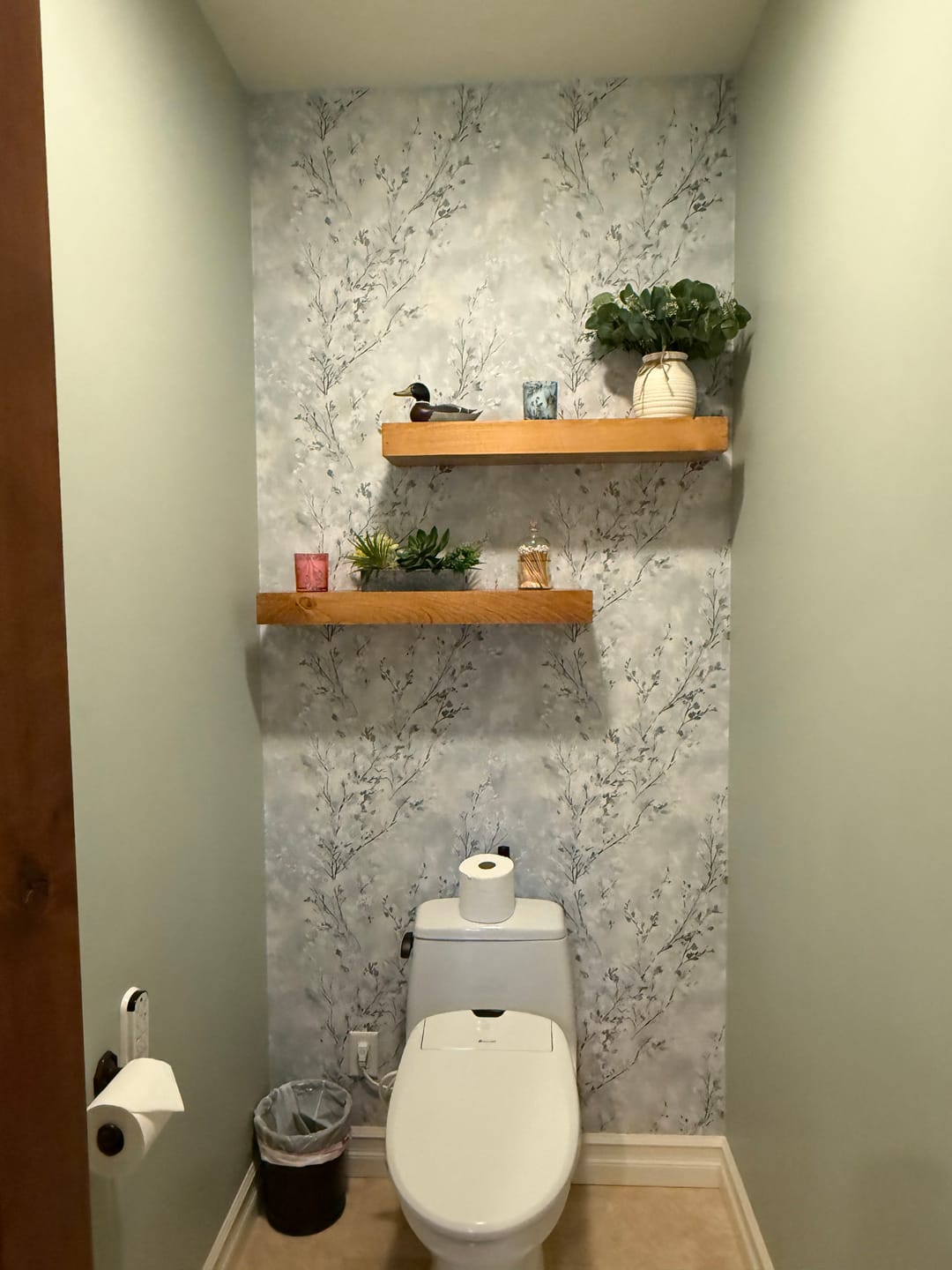 Customer photo review of Modern 3" Thick Floating Shelves