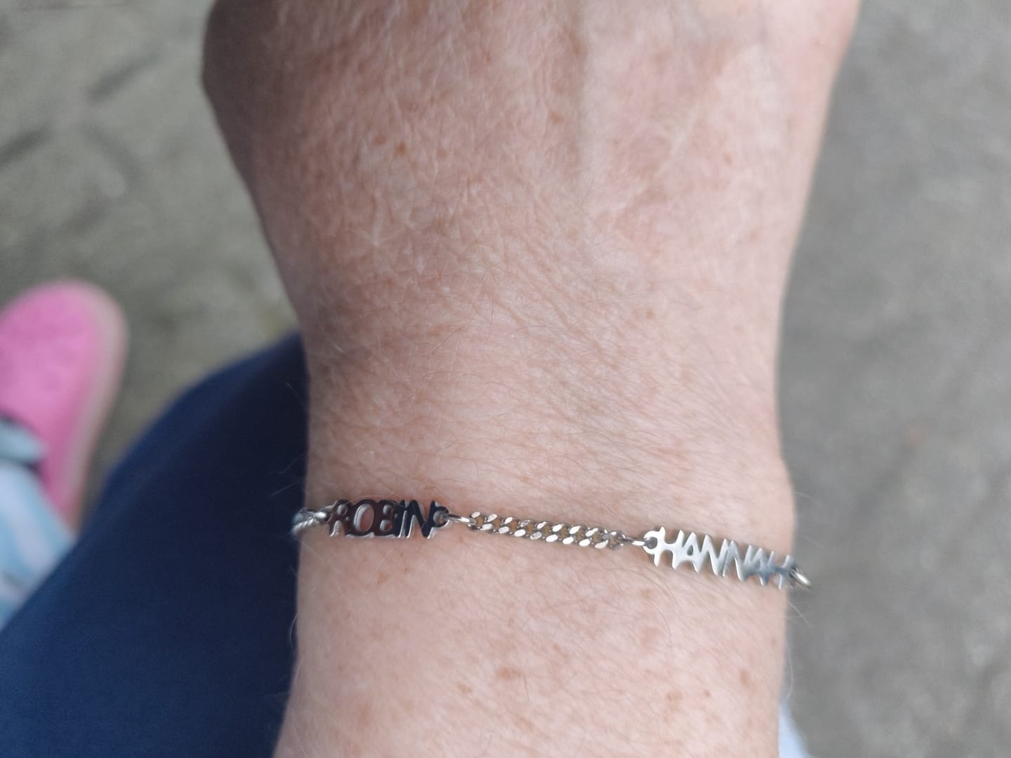 Customer photo review of Personalisiertes Namensarmband
