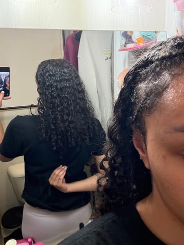 Customer photo review of BATANA SUNSPLASH Hair Growth Leave in conditioner, softener & Detangler Spray 8oz | 16oz