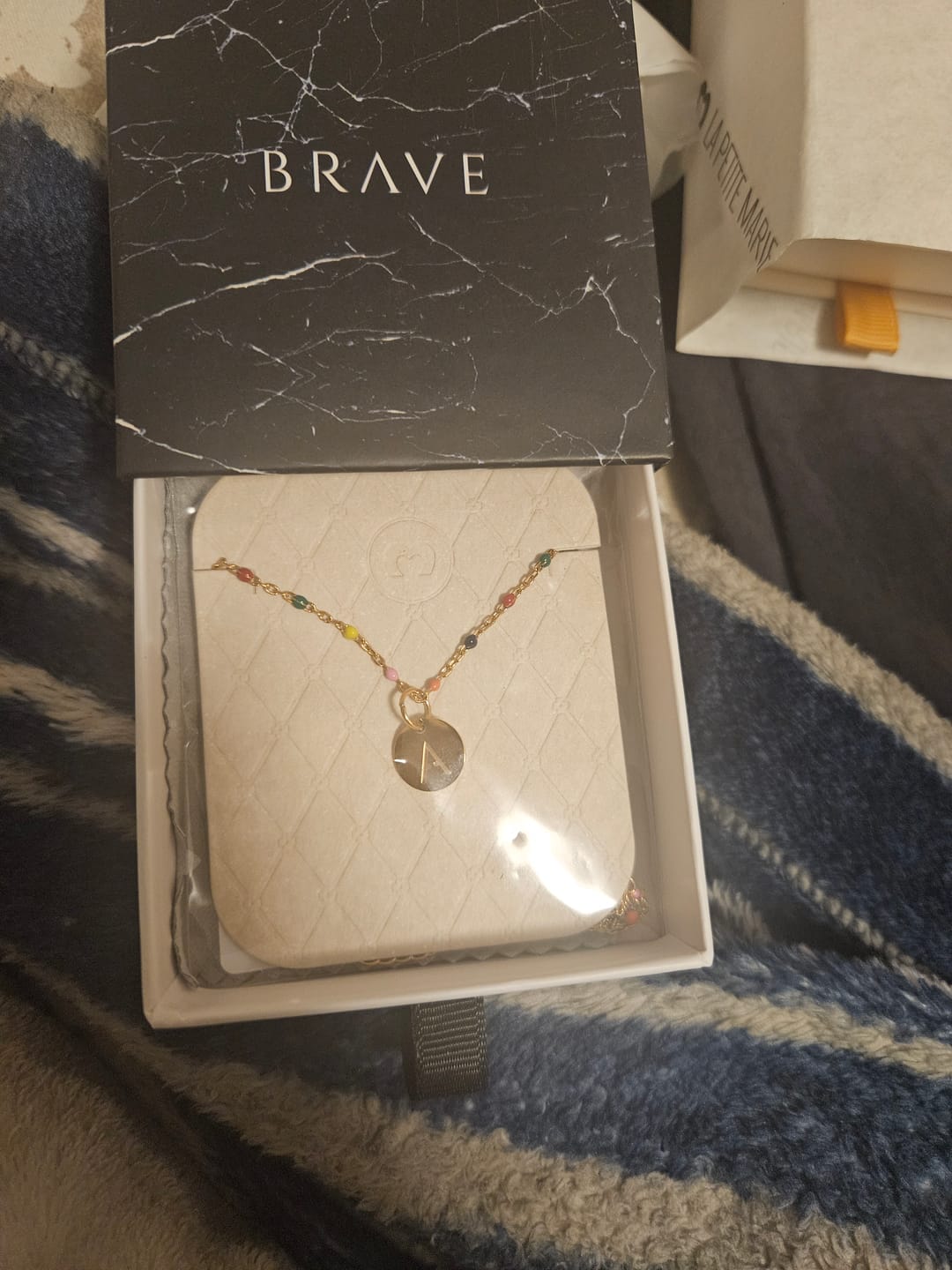 Customer photo review of Collar Letras ABC