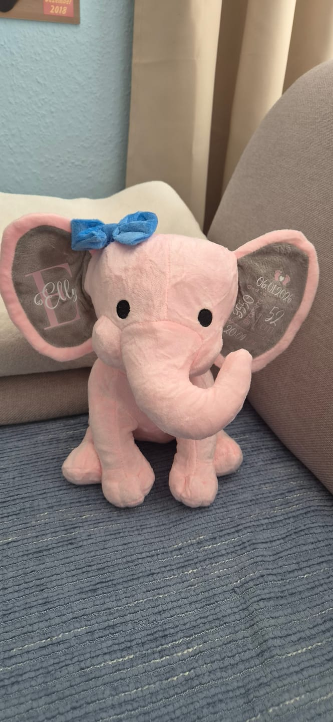 Customer photo review of Kuschel Elefant - Baby-Stofftier