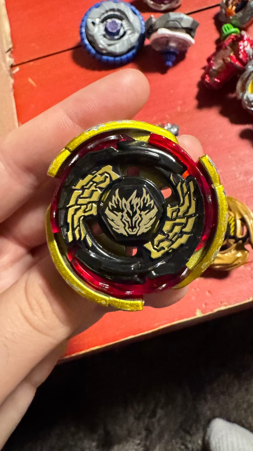 Customer photo review of GOLD Big Bang Pegasis / Cosmic Pegasus 105RF Beyblade Booster