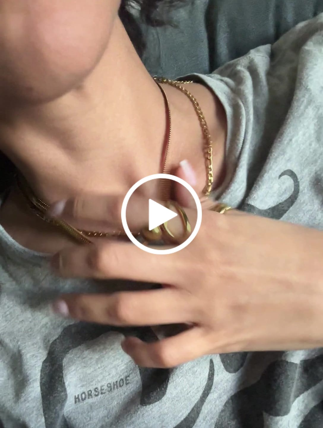 Customer video review of Chelsea Herringbone Necklace (Bundle)