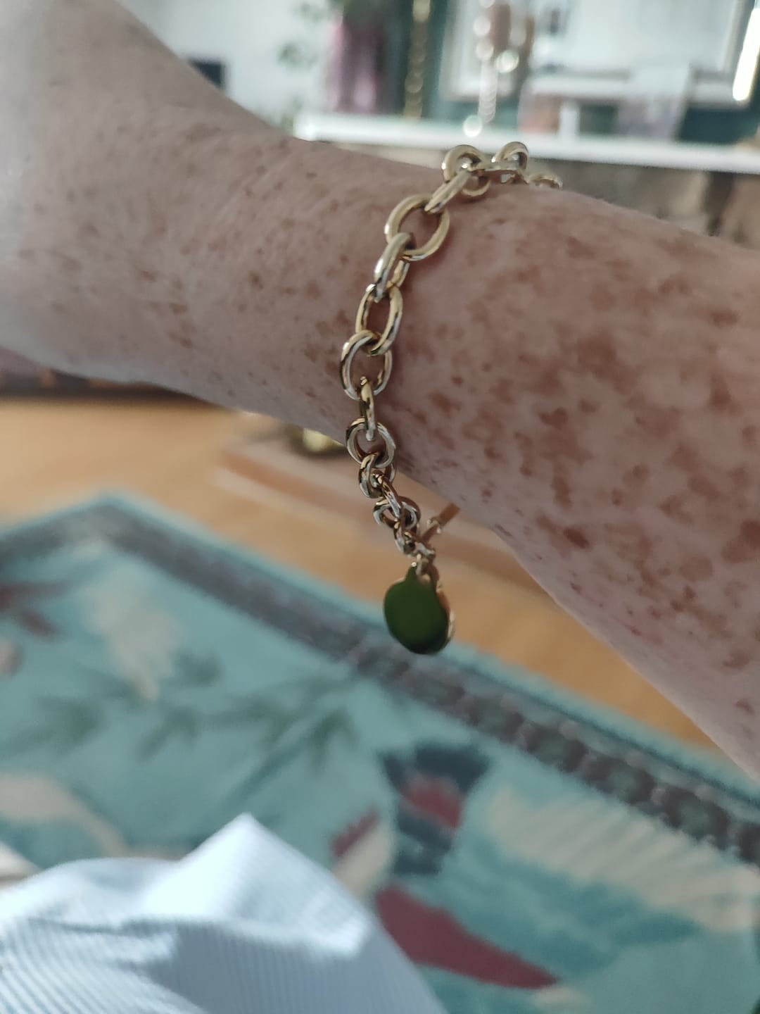 Customer photo review of Engravable Classic Chunky Disc Bracelet