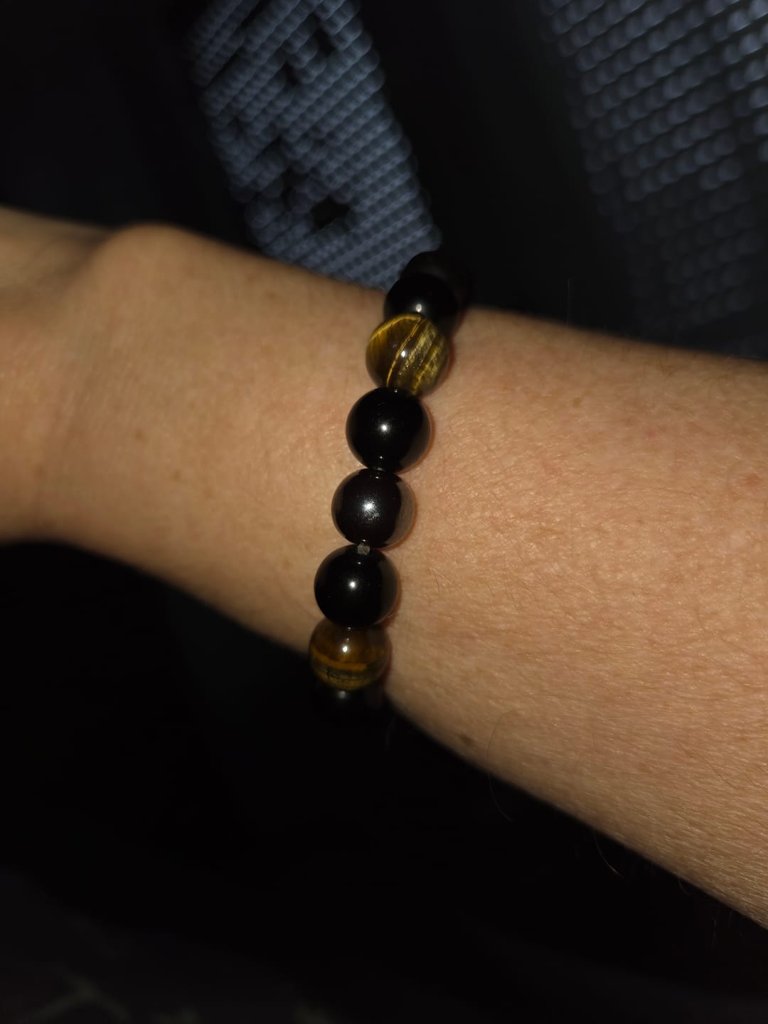 Customer photo review of DREIFACHER SCHÜTZER Tigerauge - Hämatit - Schwarzer Obsidian
