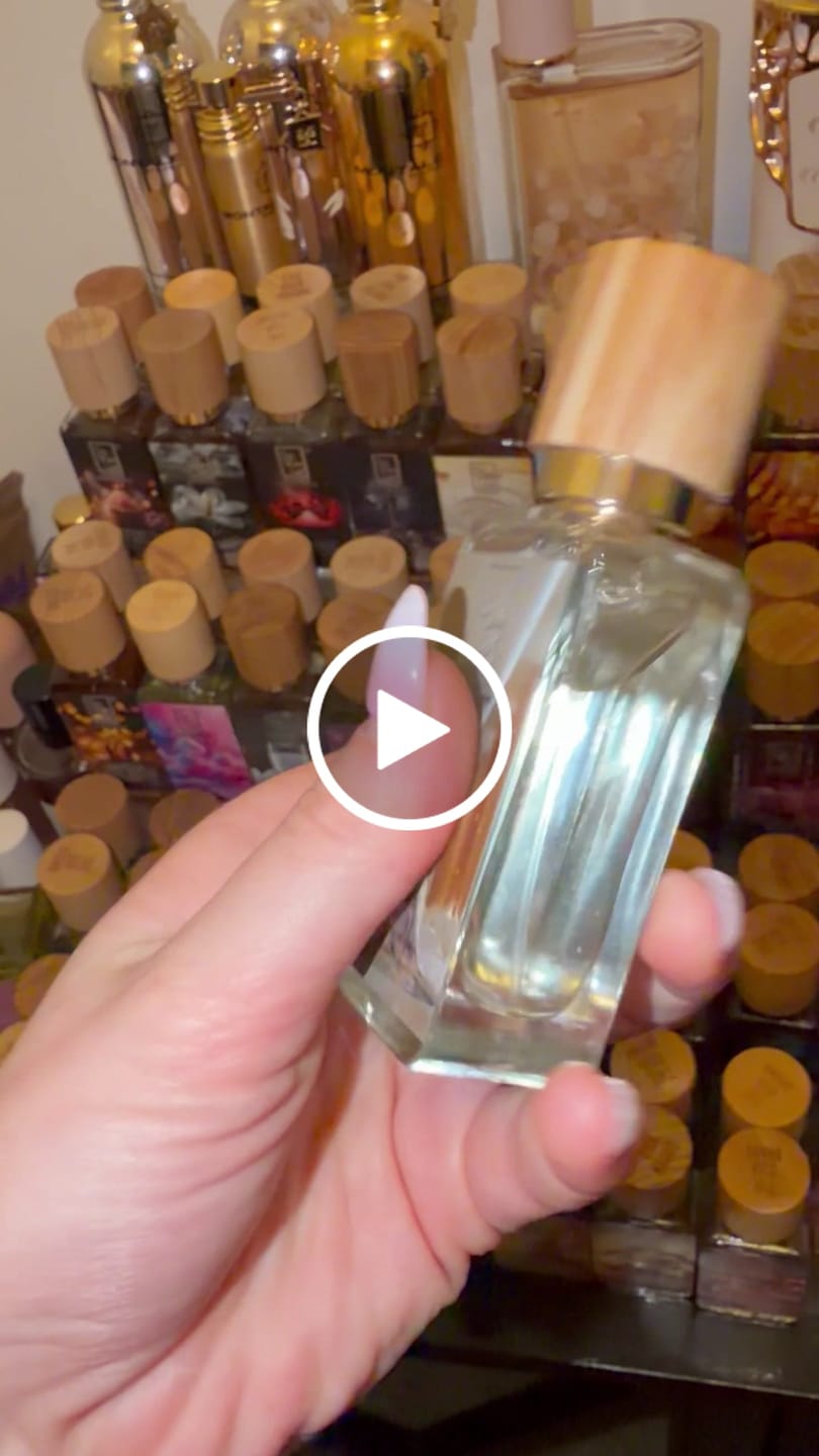 Customer video review of Cèdre Couture