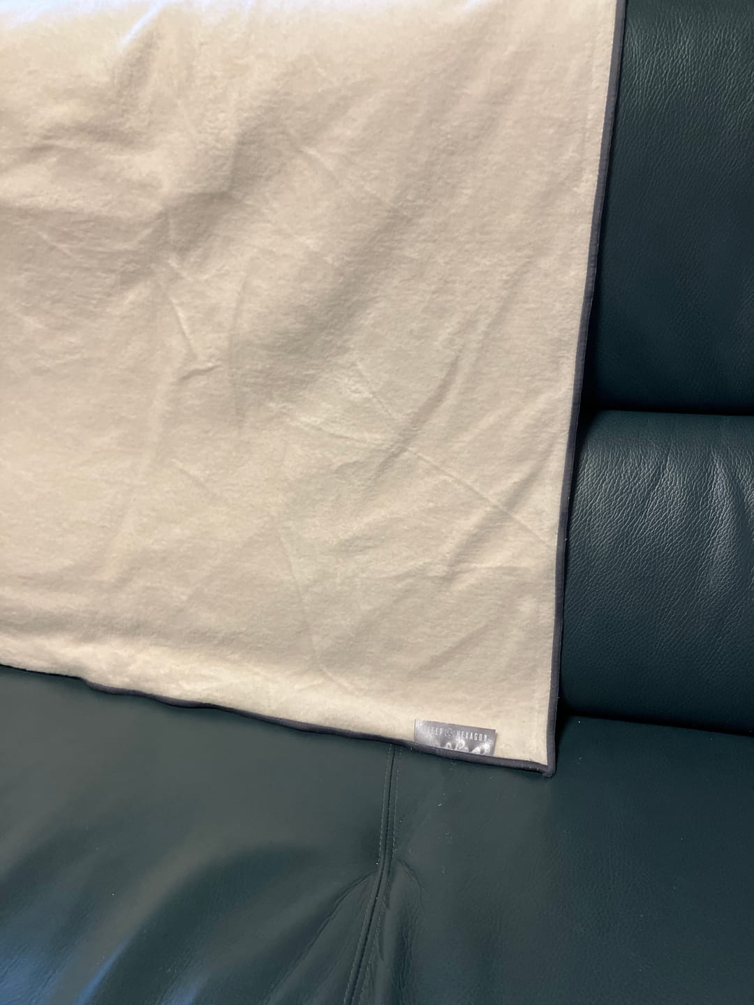 Customer photo review of NEW! SLEEP HEXAGON 温泉ヒーリングブランケット