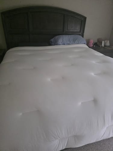 Customer photo review of MarshMellow Comforter