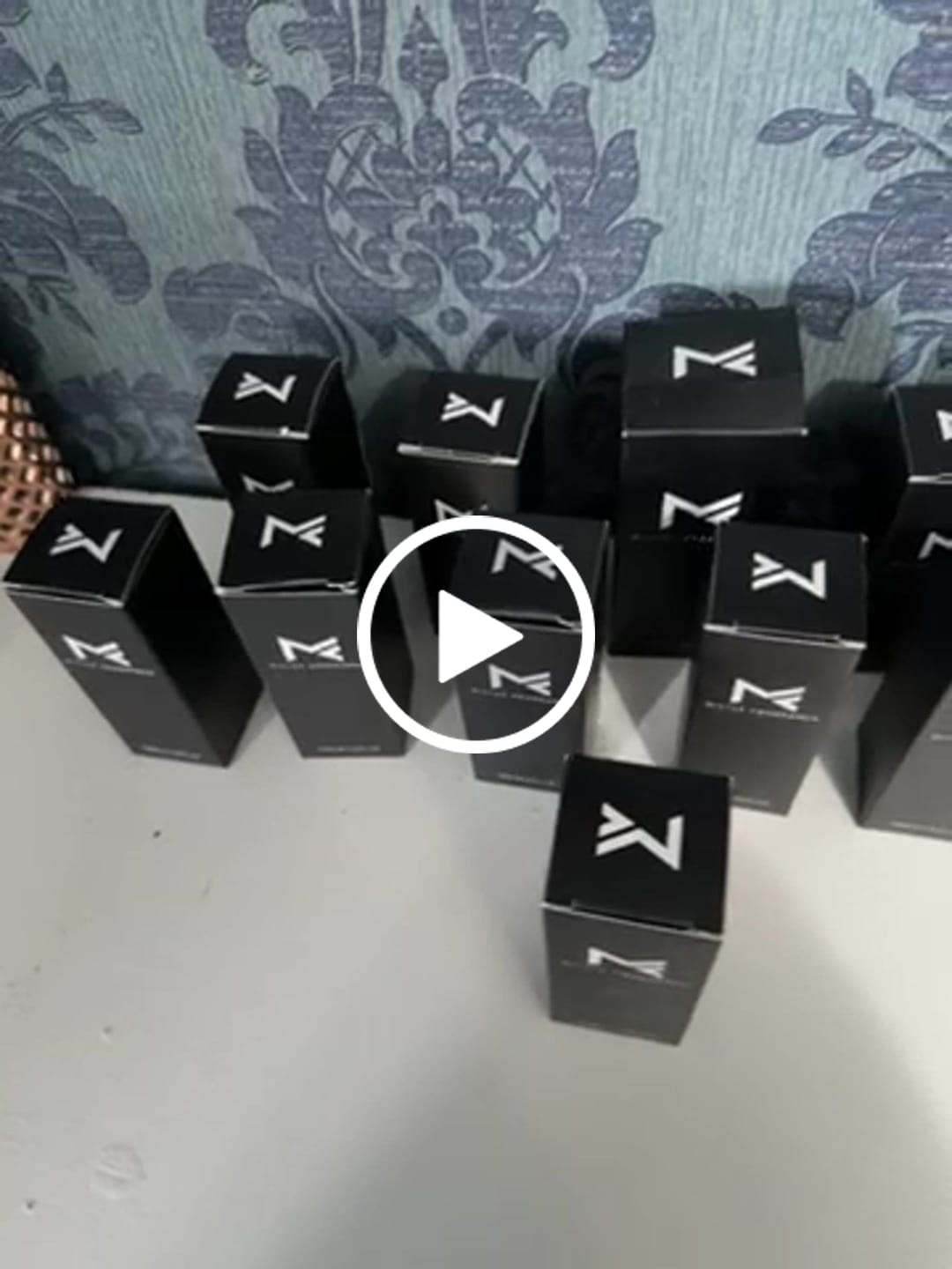 Customer video review of Ispahan
