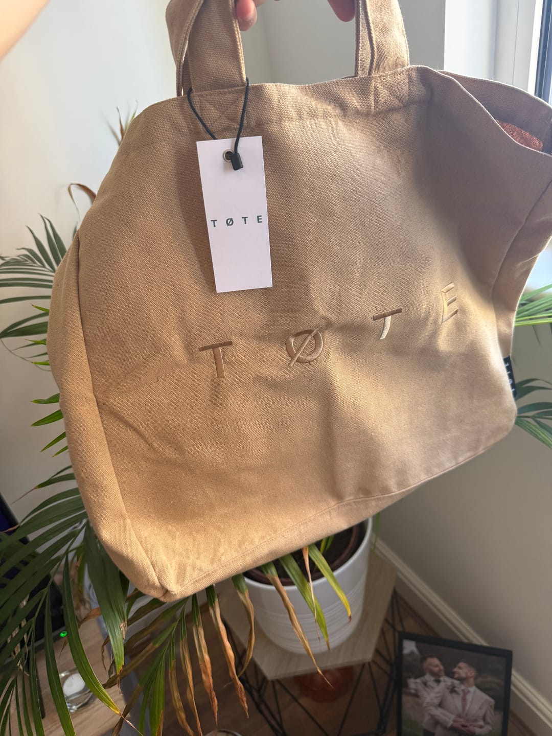 Customer photo review of Beige TØTE Bag | Stitched