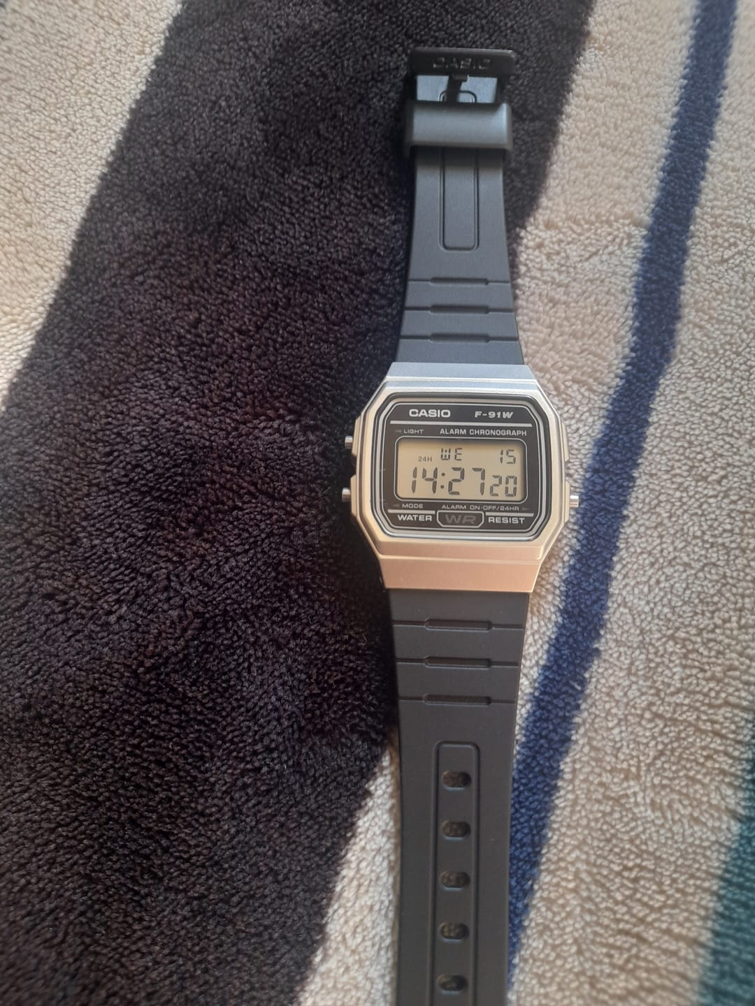 Customer photo review of Reloj Casio Vintage F-91WM-7ADF Plateado/Negro