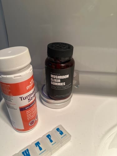 Customer photo review of Mushroom Elixir Gummies