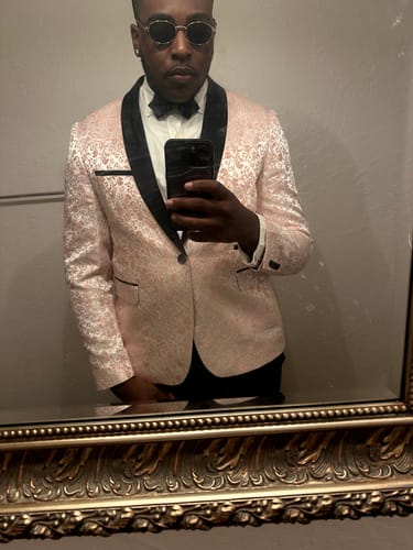 Customer photo review of Men's 2-Piece Pink Jacquard Embroidery Paisley Suit