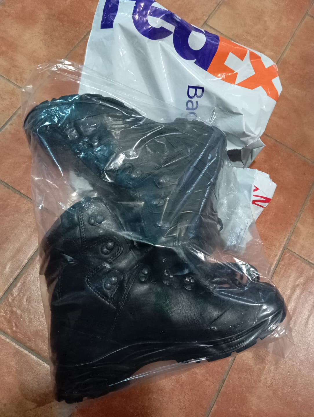 Customer photo review of Scarponi Esercito Tedesco Rigenerati Meindl / Haix U132 in Vera Pelle Gore-Tex