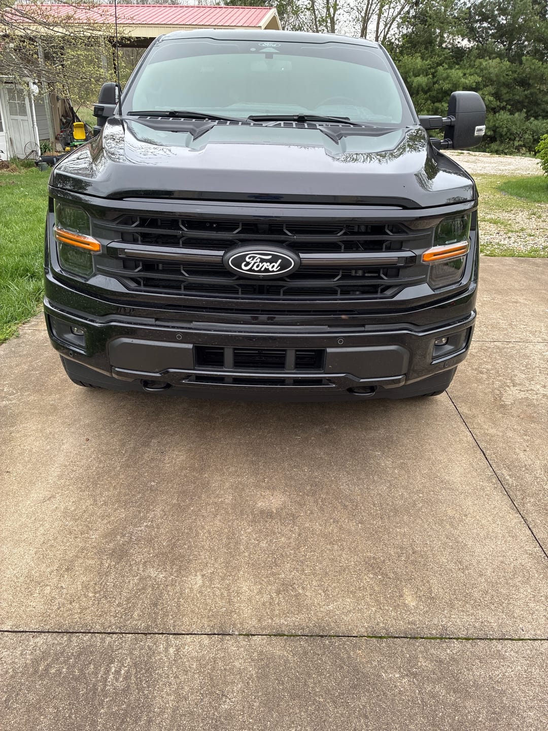 Customer photo review of Smoked LED Grille Amber Lights W/ Sequential Turn Signal For 2024+ Ford F150 XLT