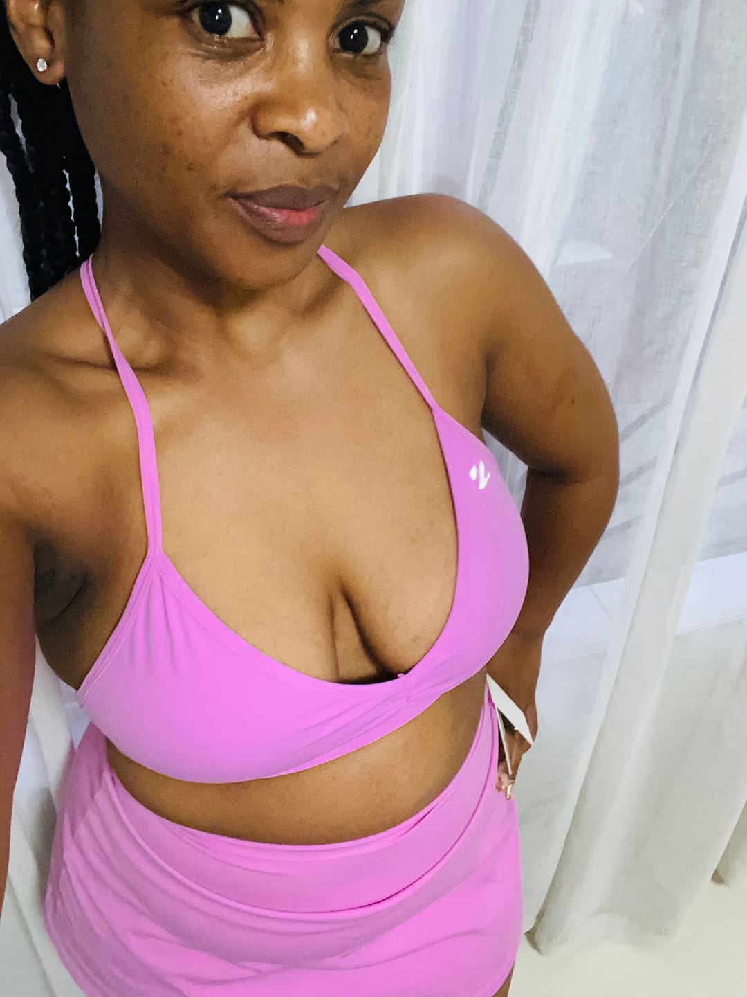Customer photo review of Women's 2 Piece Gym Matching Work Out Set