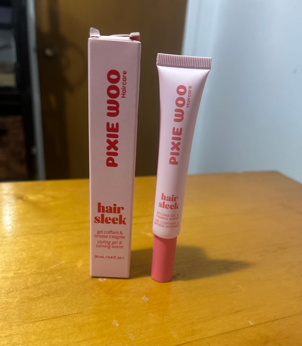 Customer photo review of Hair Sleek - Styling gel and taming wand