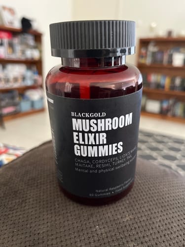 Customer photo review of Mushroom Elixir Gummies
