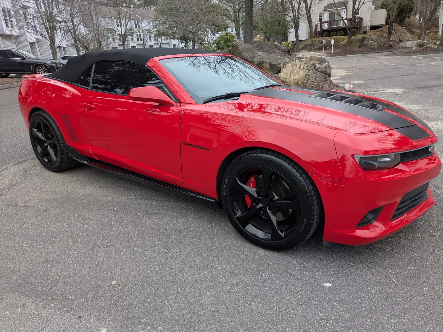 Customer photo review of 2010-2015 Chevy Camaro Evo Style Gloss Black Side Skirt Rockers