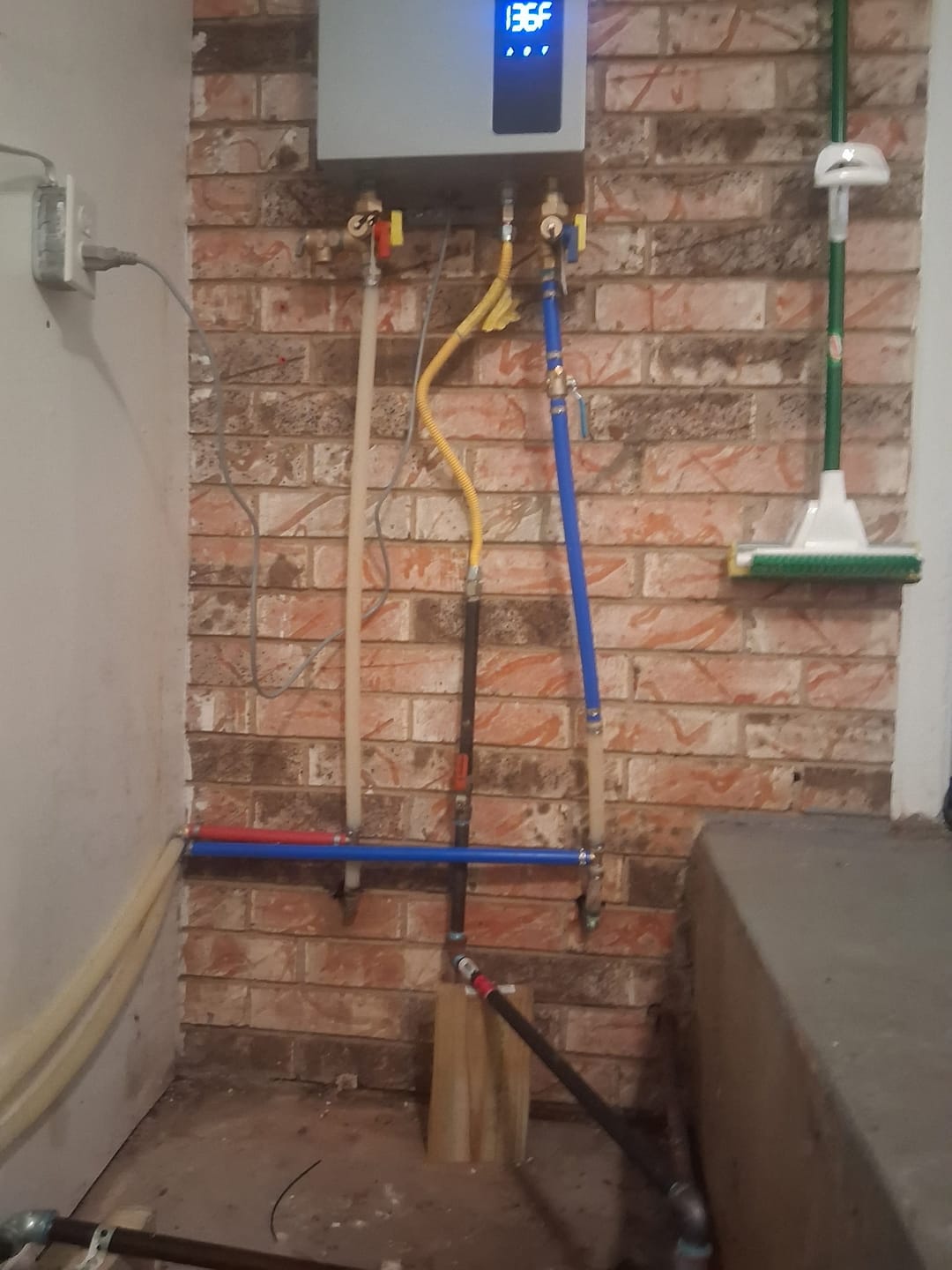 Customer photo review of 4.05 GPM Residential Propane Gas Tankless Water Heater