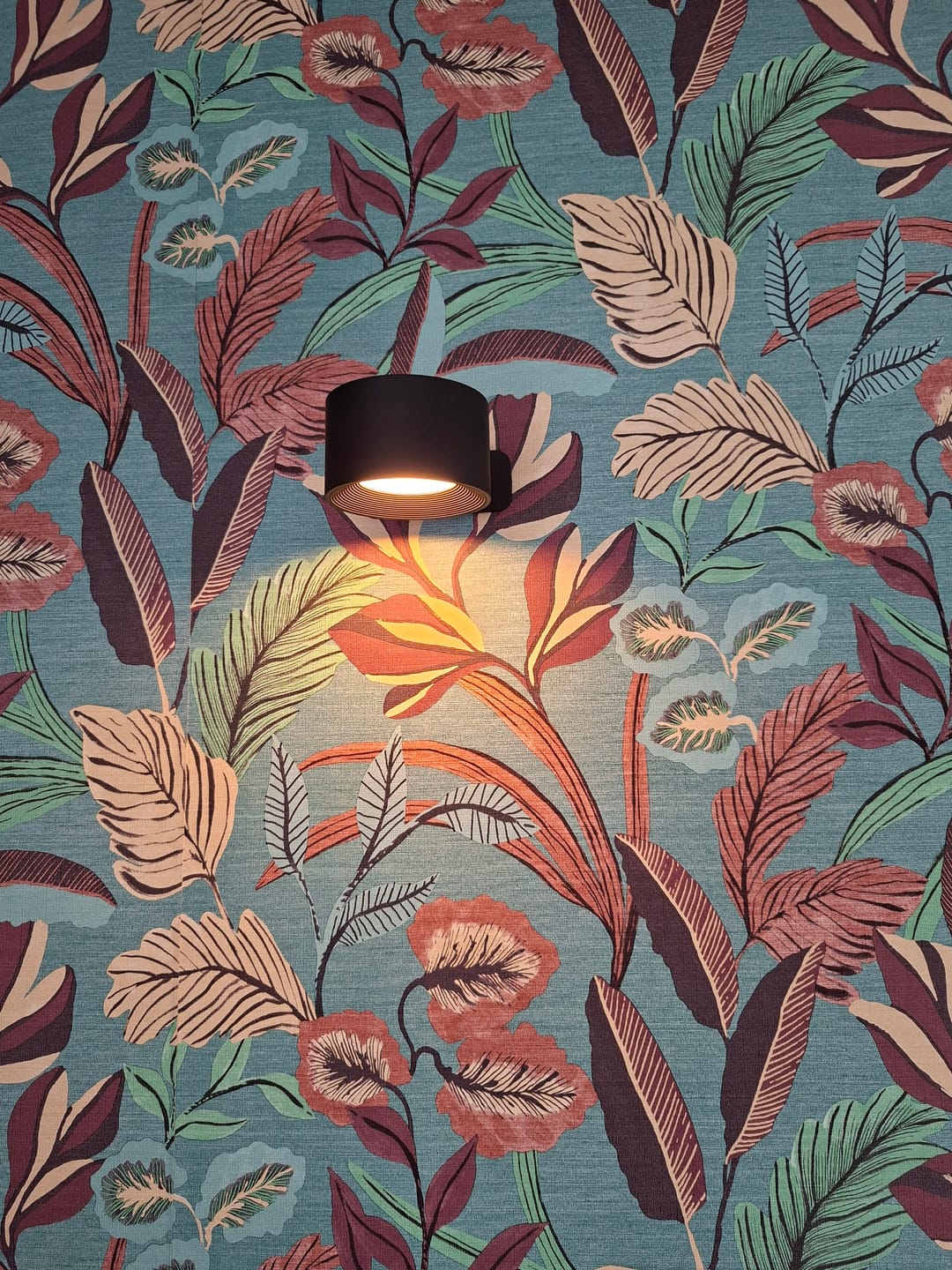 Customer photo review of ENDLESS Wandlamp