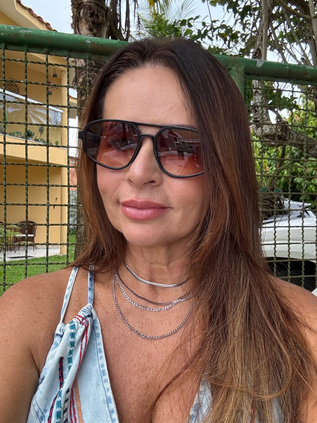 Customer photo review of Anel Luxo Imperial Banhado em Ouro 18K