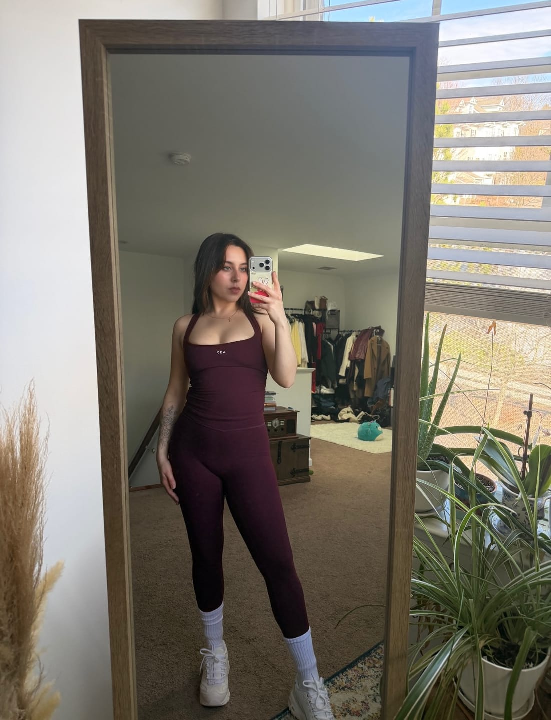 Customer photo review of The V Legging / Black-Cherry