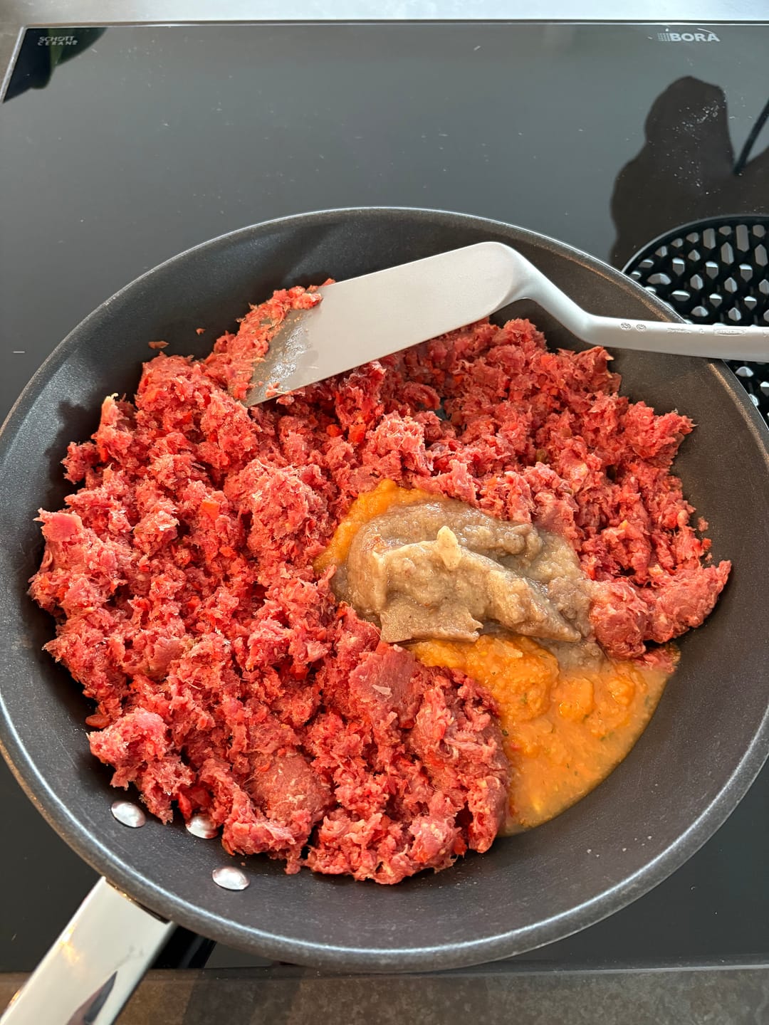 Customer photo review of Pferd gemischt 500g ab pro Wurst nur 9.70.-  "Tiefgekühlt"