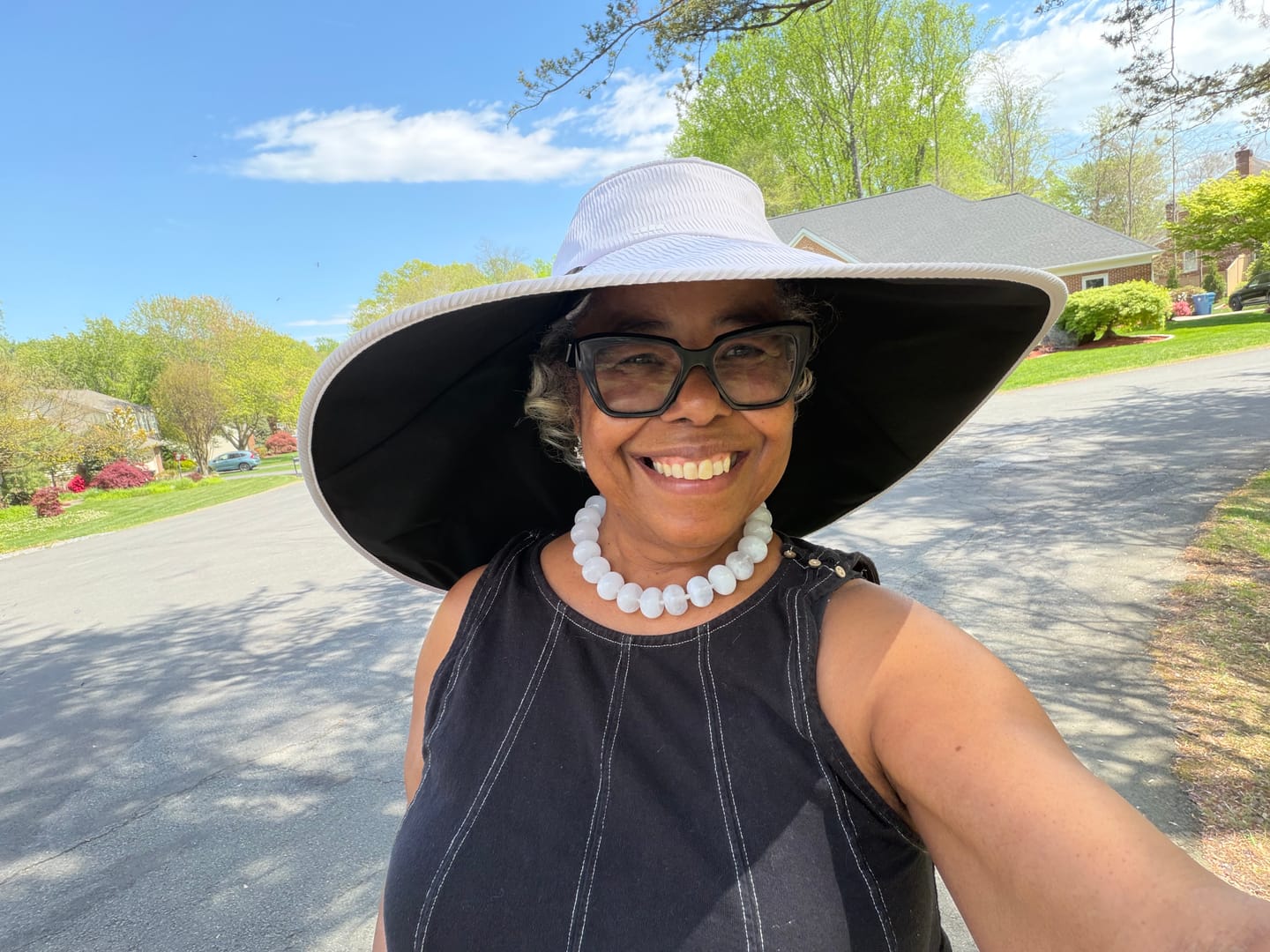 Customer photo review of Women's Wide Brim Sun Protection Hat UPF 100+ BM015