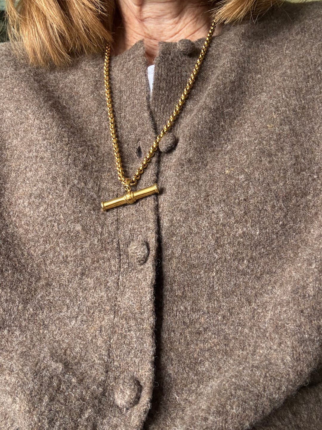 Customer photo review of XL T-Bar Necklace