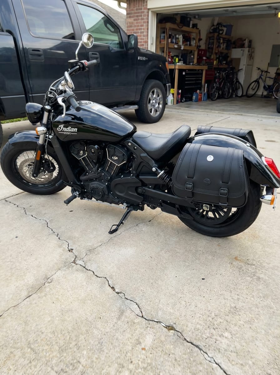 Customer photo review of 25L - SpiritBlade Large Indian Scout Classic 2025+ Leather Motorcycle Saddlebags