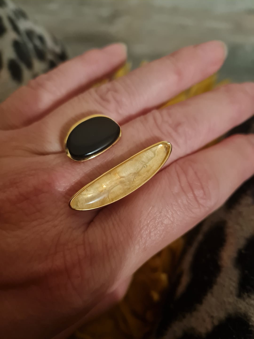 Customer photo review of Octavia’s Opulence Natural Agate Vintage Open Ring