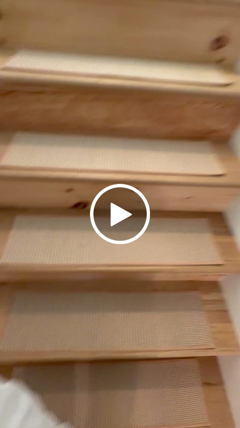 Customer video review of Jute Non-Slip Stair Treads - Beige/White