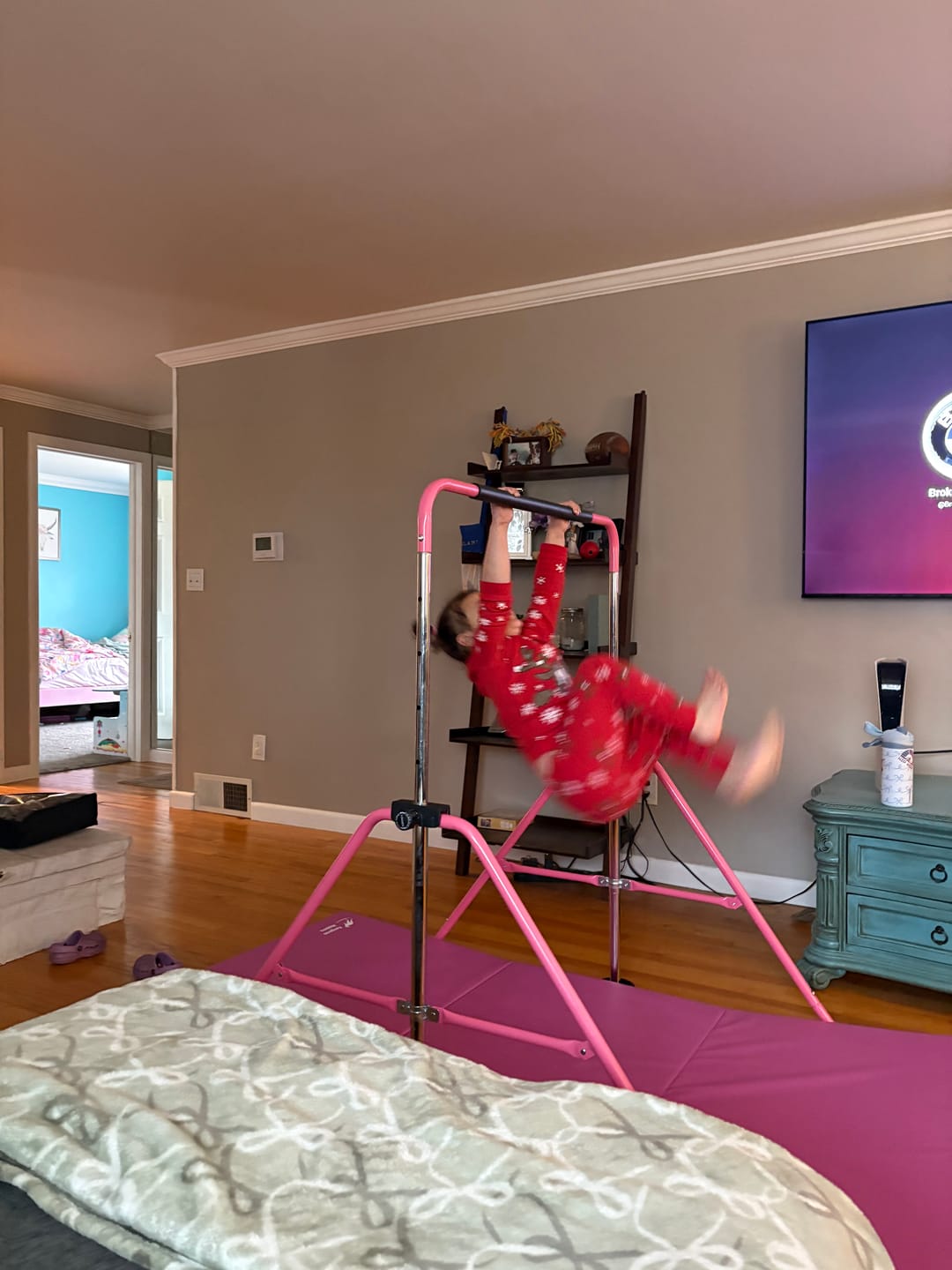 Customer photo review of Kangaroo Hoppers Kids’ Gymnastics kip bar bundle