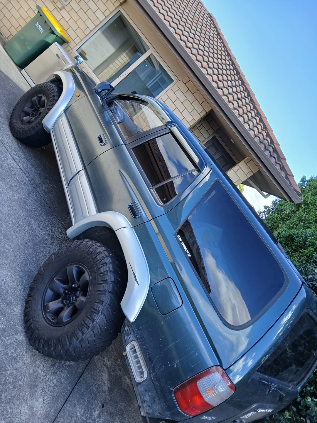 Customer photo review of Slimline Weathershield / Monsoon Guard Set l 3rd Gen 96 - 02