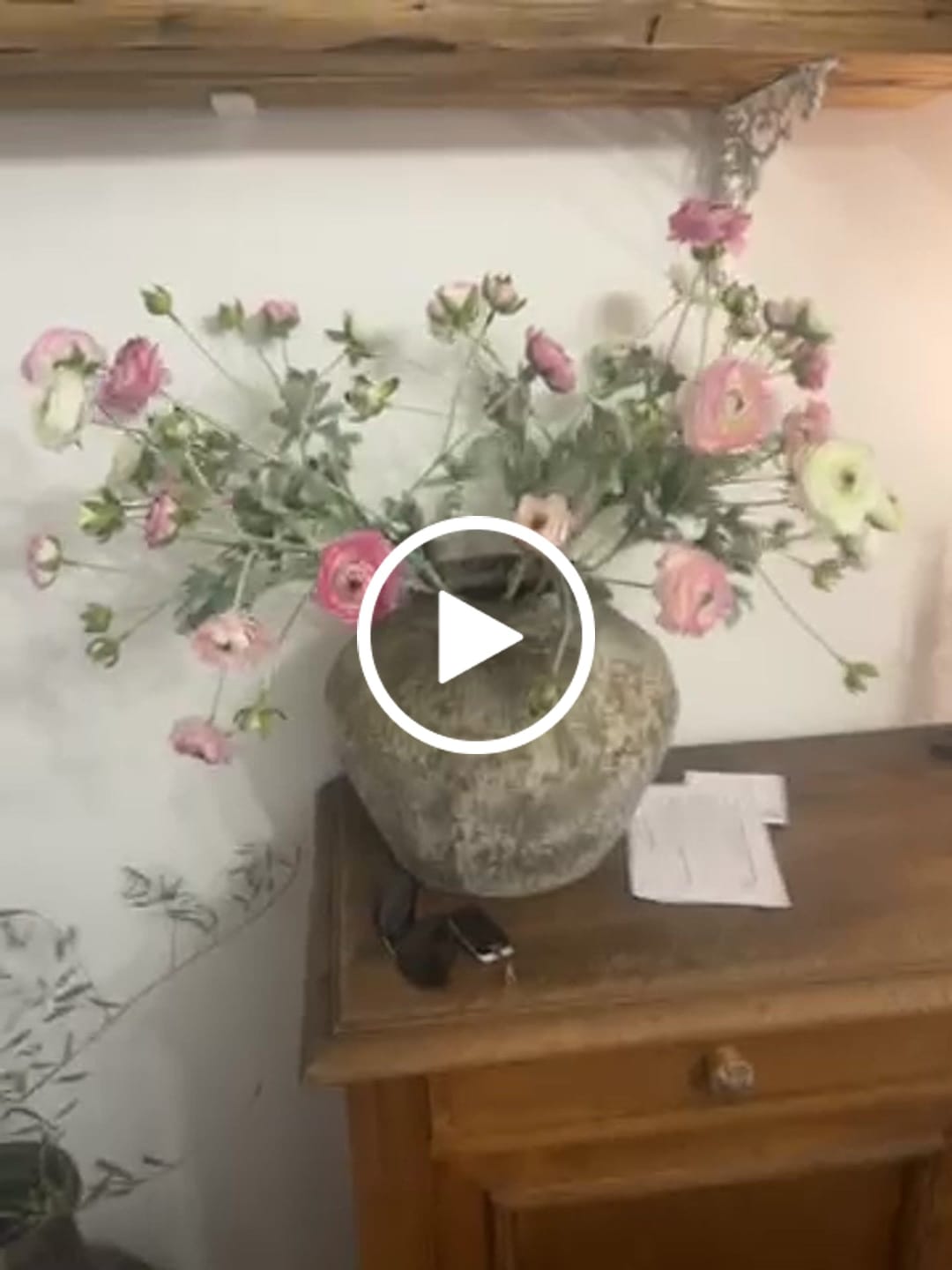 Customer video review of Arrangement de Renoncules