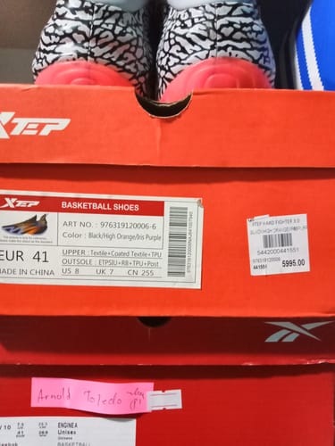 Customer's photo of the box for the XTEP Hard Fighter 3.0 Basketball Shoes, showing product details.
