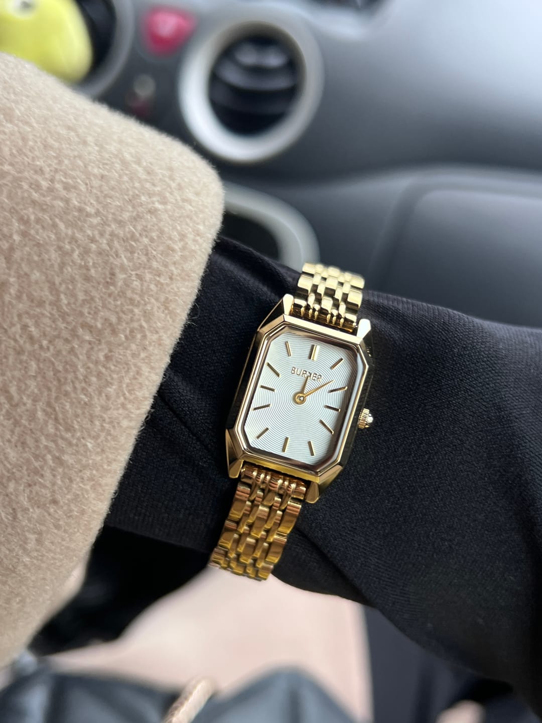 Customer photo review of Isabell Petite Gold