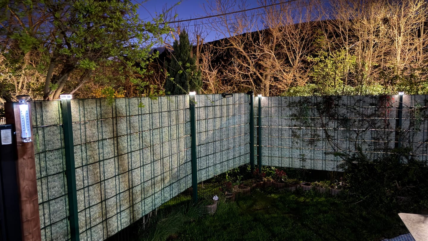 Customer photo review of 6040 Solar Zaunleuchte LED - 60X40mm