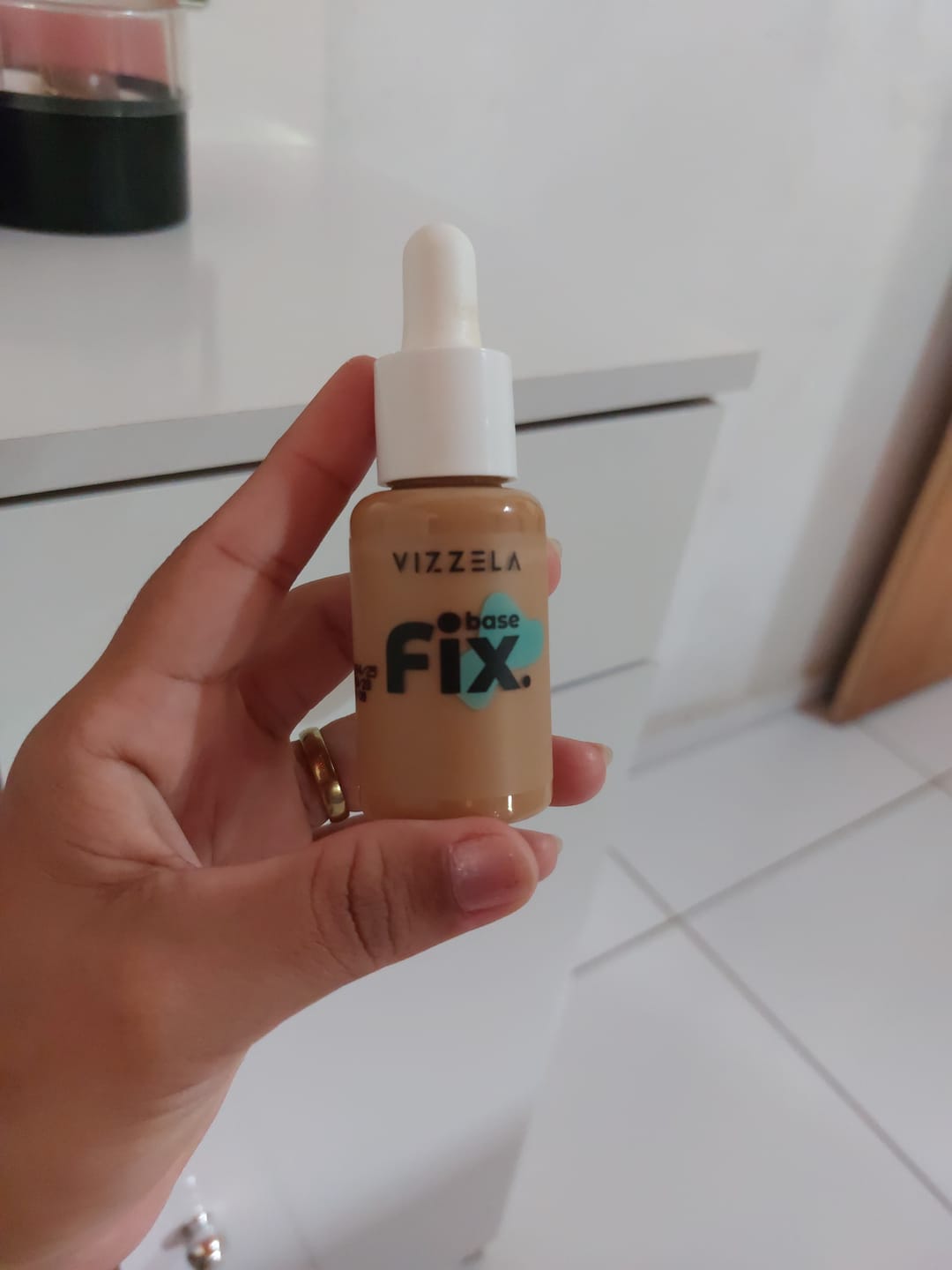 Customer photo review of Base Líquida FIX - Vizzela