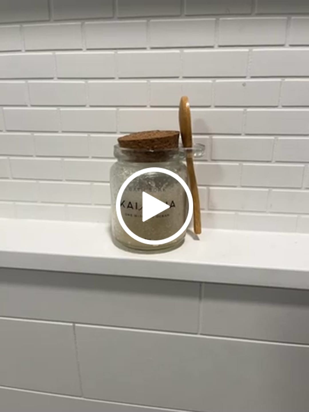 Customer video review of Aloha Bath Soak