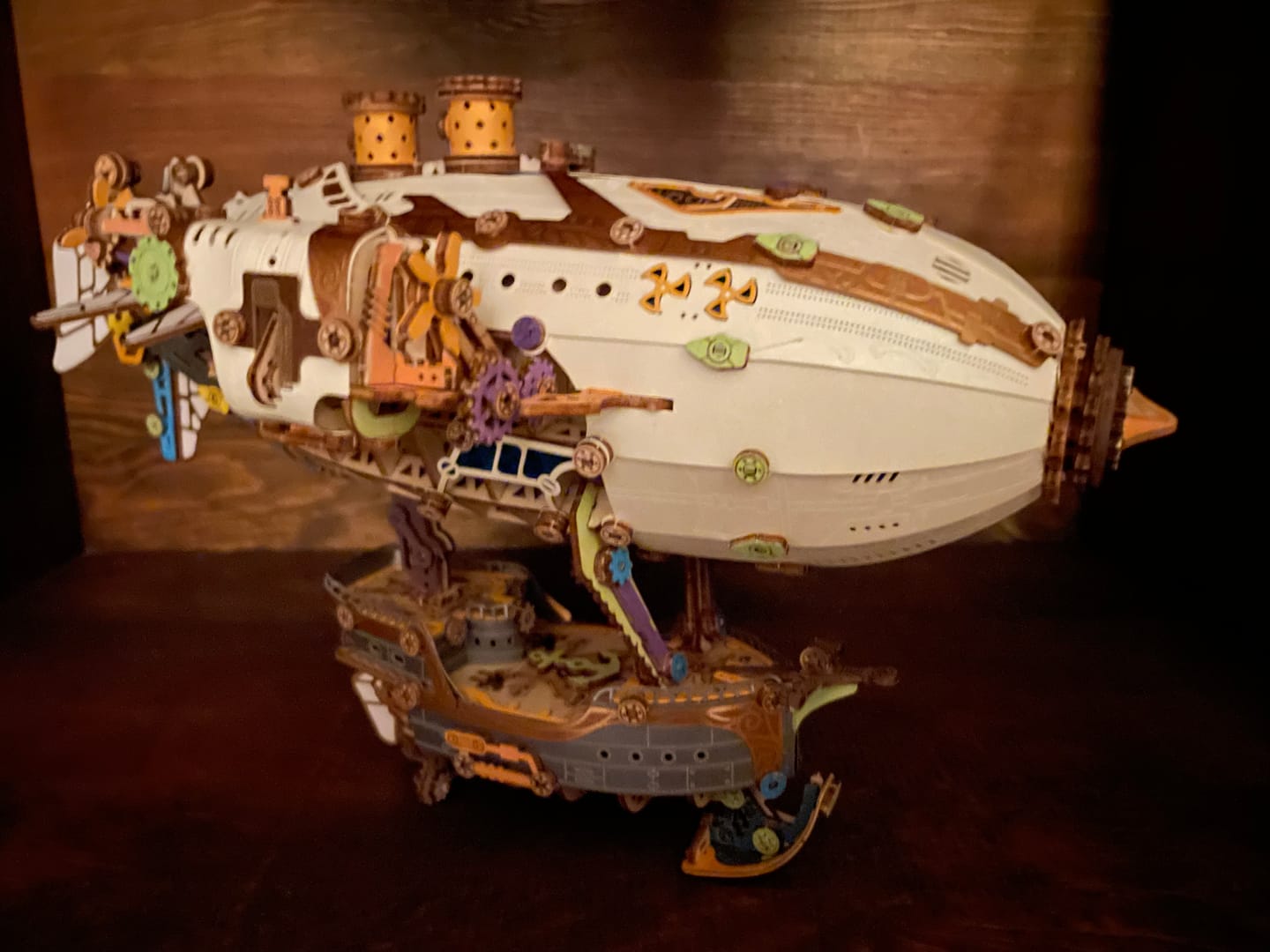 Customer photo review of Rokrgeek Steampunk Airships 3D Wooden Puzzle