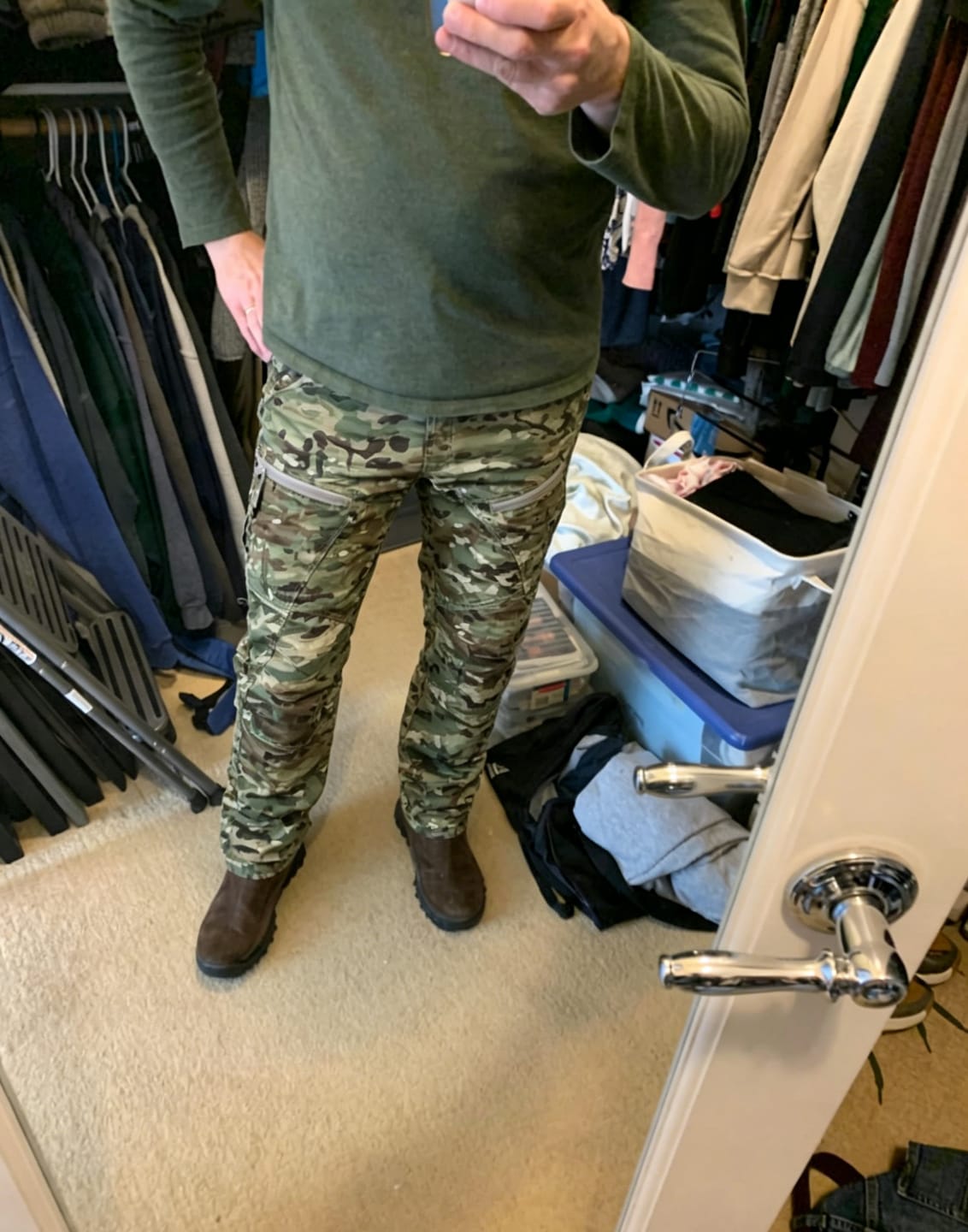 Customer photo review of Men's Outdoor Waterproof Multicam Pants Urban Pro Stretch Tactical Pants