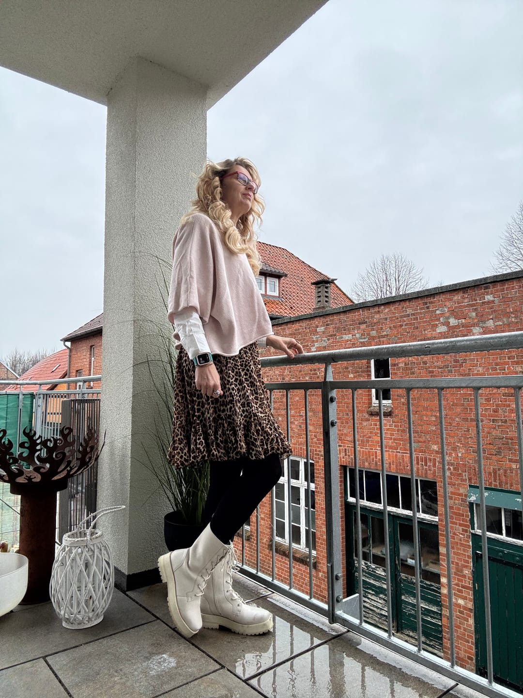 Customer photo review of Rock Sofia Leo